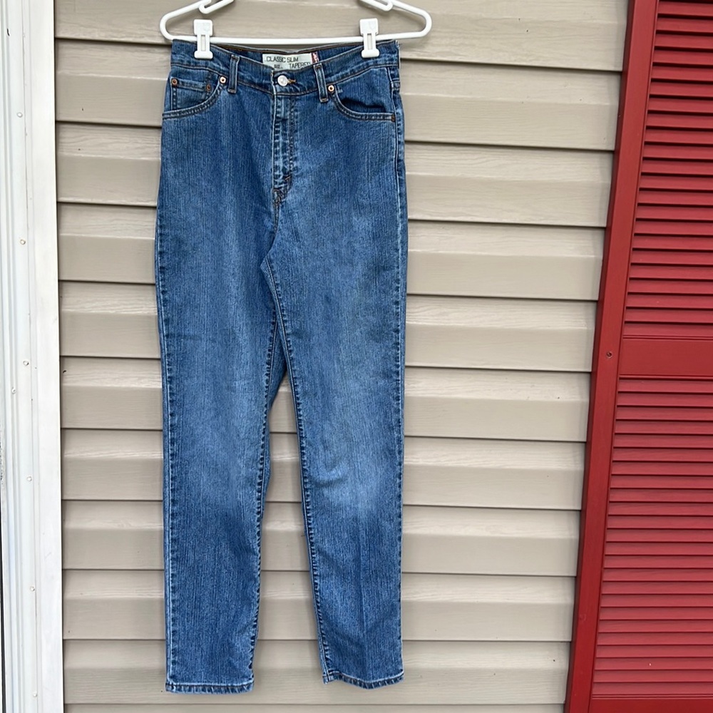 Levi’s  women’s classic slim tapered jeans